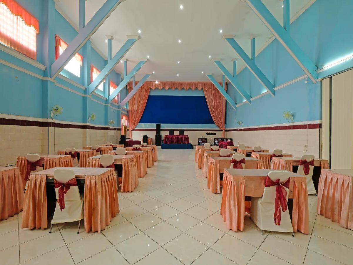 Collection O 91914 Hotel Citra Dewi 2 Int'S Semarang Exterior foto
